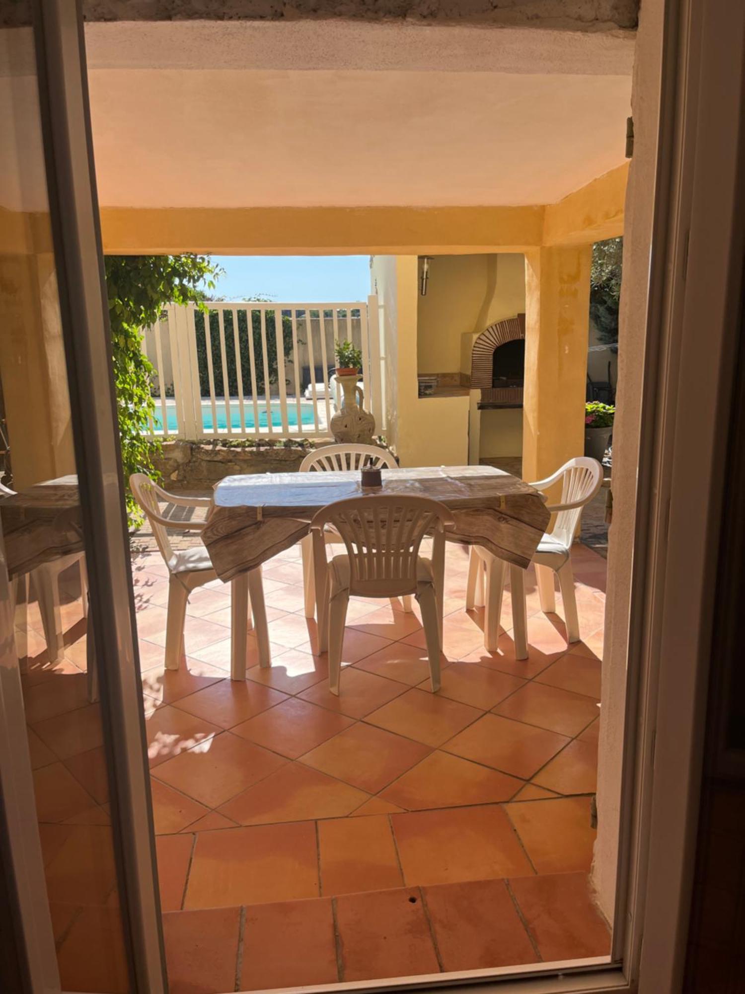 Le Rez-de-jardin De Sopat